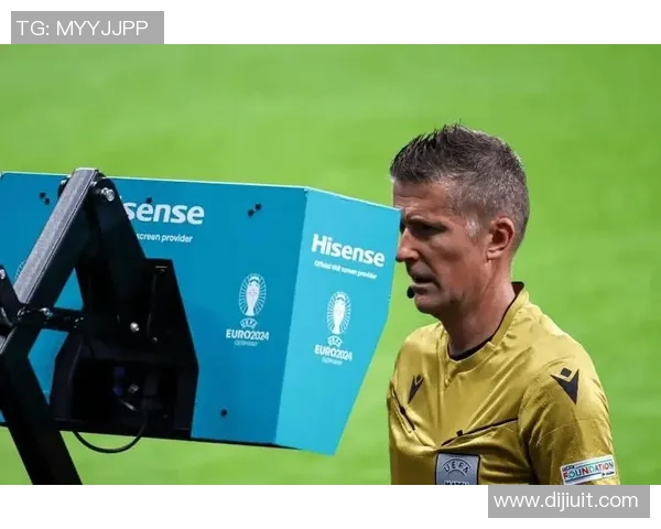 不出圈的足球明星如何在赛场外保持低调与真实魅力